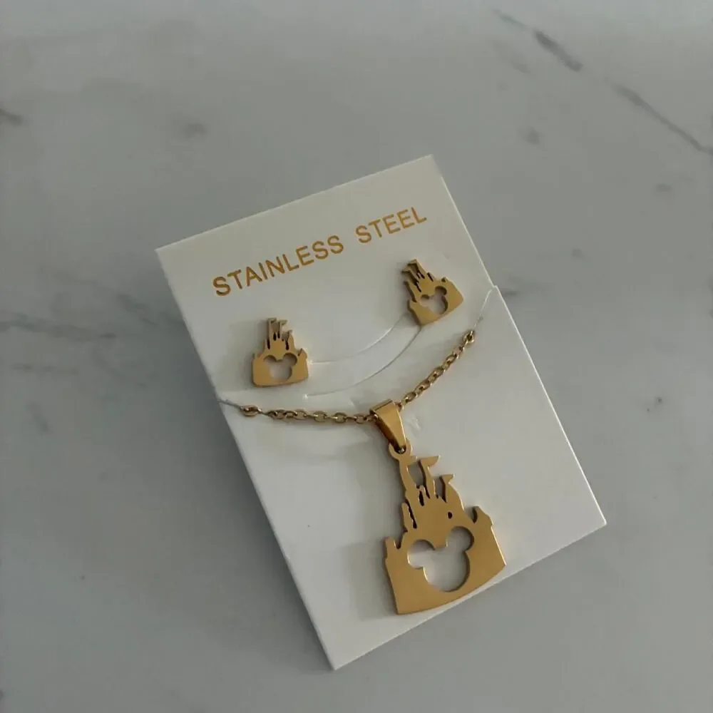 Unbranded Women's Silver and Gold Jewellery